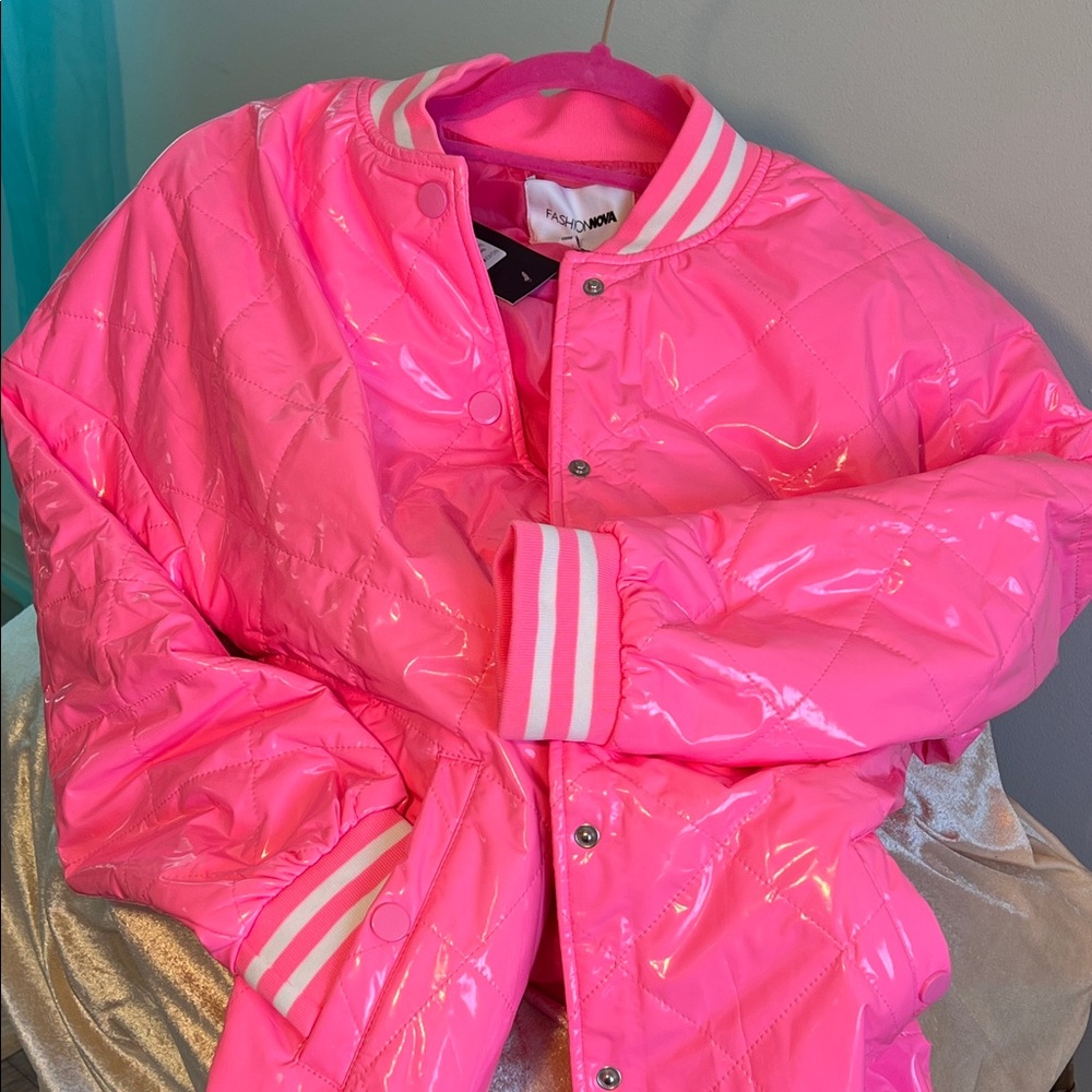 Fashion Nova Glossy Pink Jacket
BRAND NEW! SUPER PRETTY!
BUBBLEGUM PINK! - Picture 9 of 10